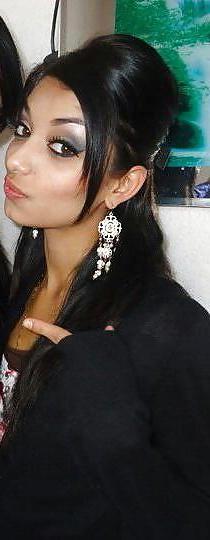 12P Paki bitch from london