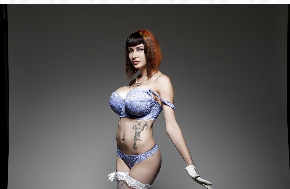 22P Ariane: Fake Tit Goddess!