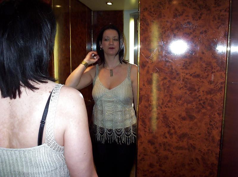 25P Chubby Mature British Wife