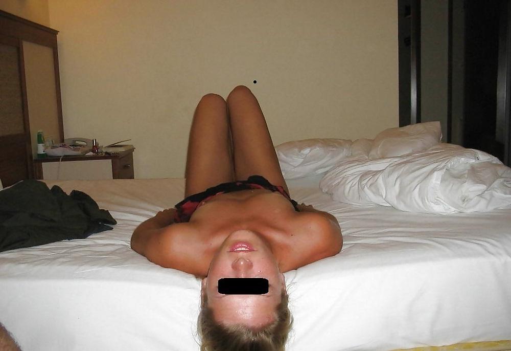 25P A hotel room in Antalya and British gf