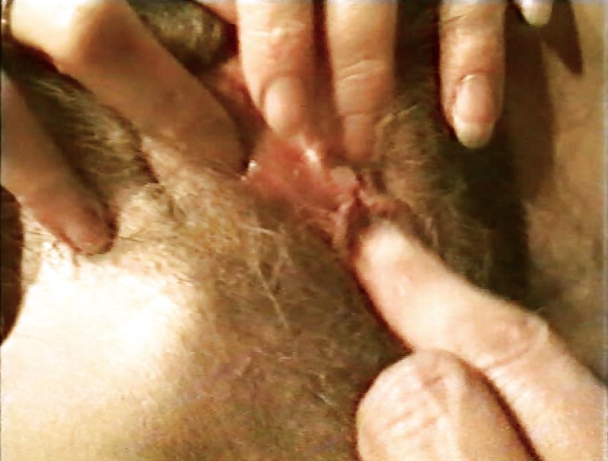 8P SAG - Sexy Bitch Hairy Pussy Play 03 - Fotzenspiel