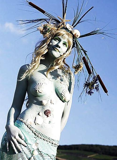 22P Body art