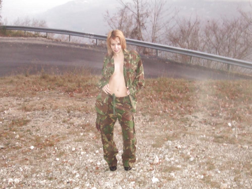 23P FRENCH Teen Bitch Girl 001