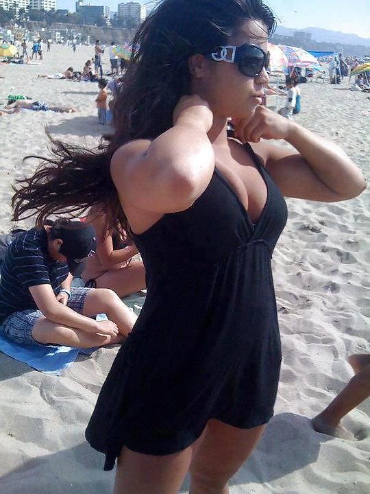 17P Look...this is the most amazing bitch from tunisia :p