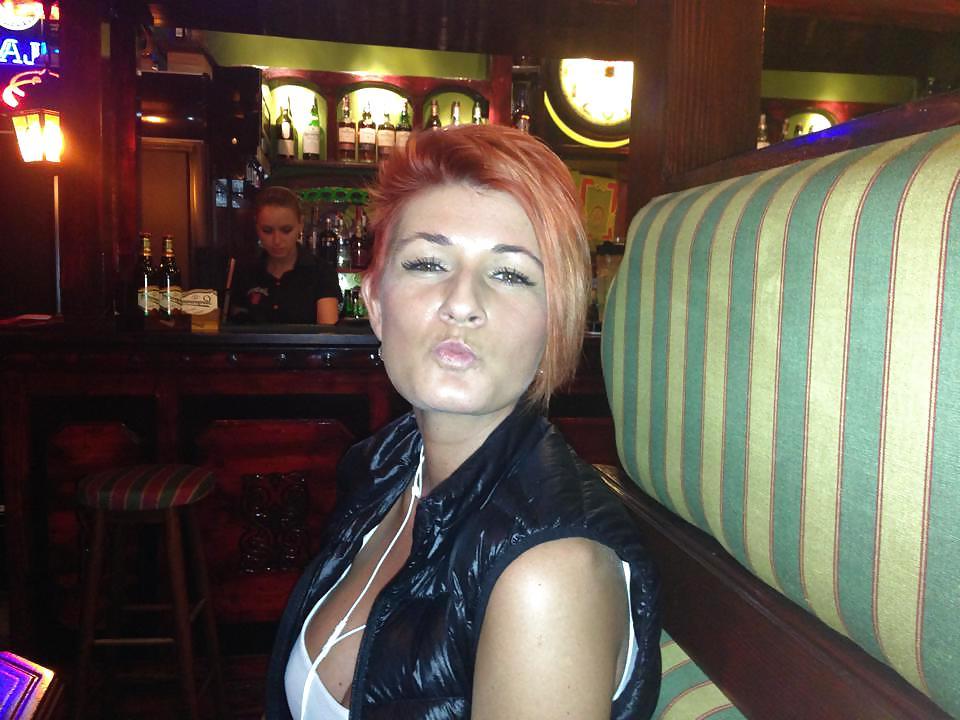 25P New short hair bitch