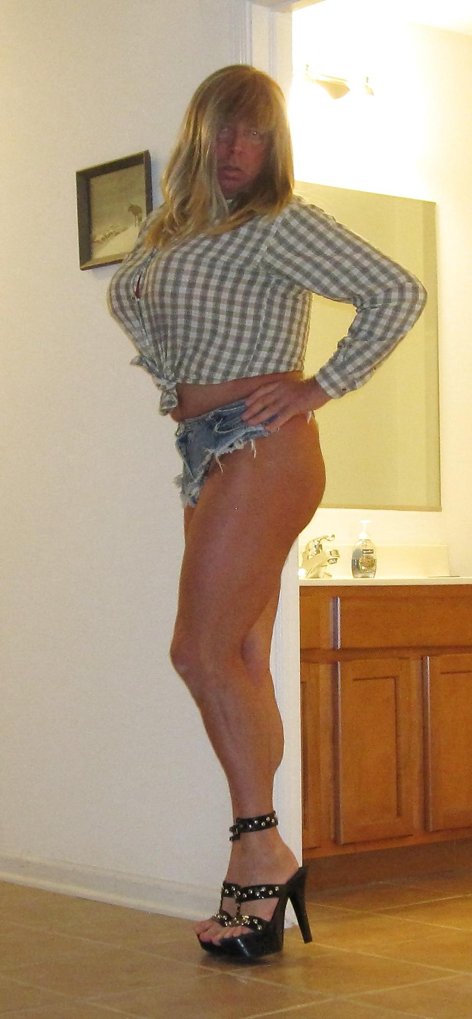 25P Tanned Blonde Amazon Goddess in a Cheeky Denim Thong
