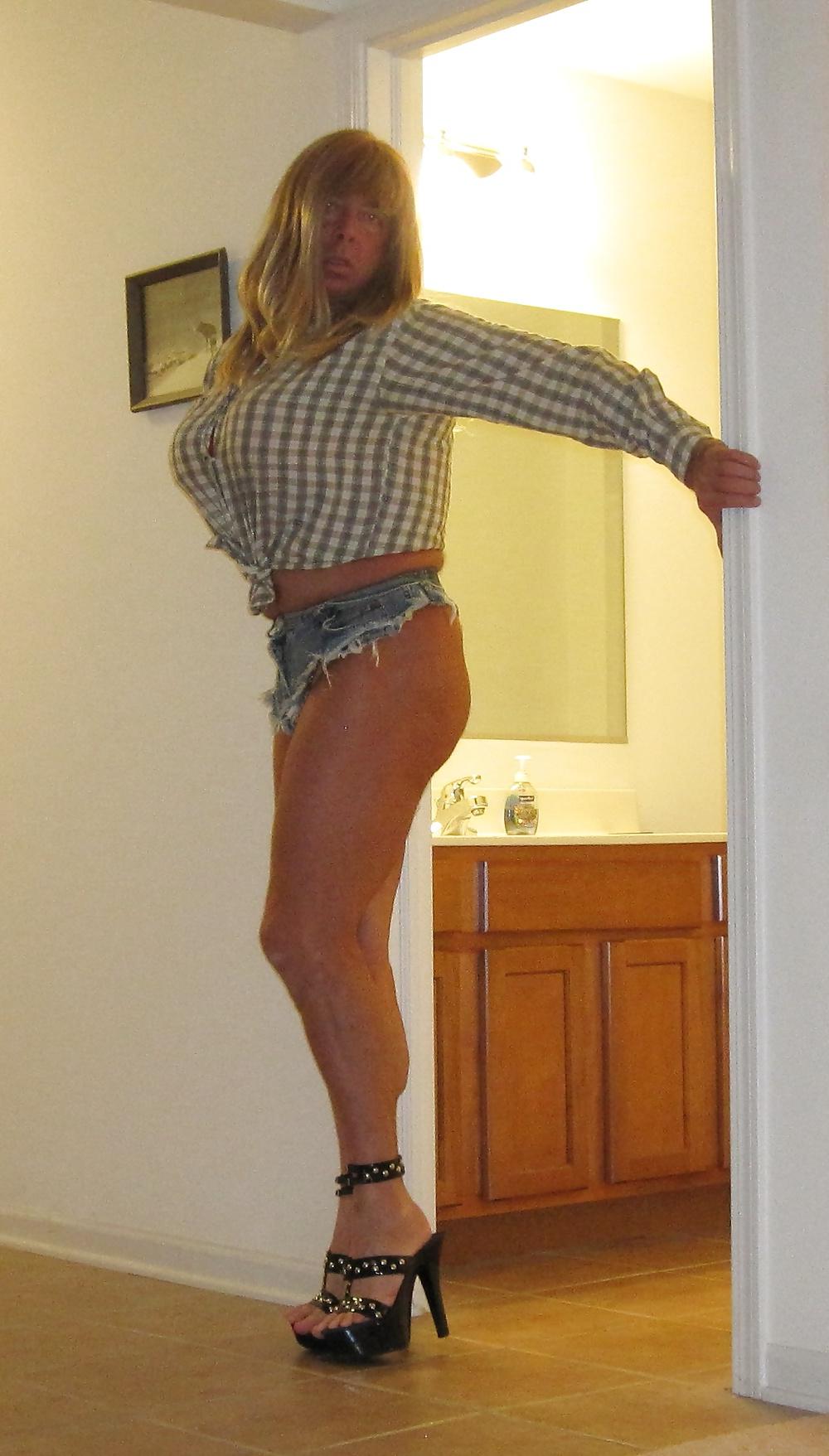 25P Tanned Blonde Amazon Goddess in a Cheeky Denim Thong