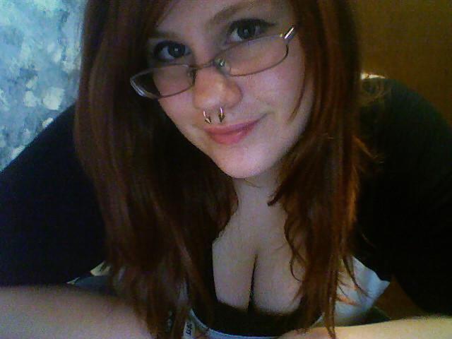 25P Chubby With Glasses