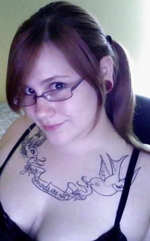 25P Chubby With Glasses