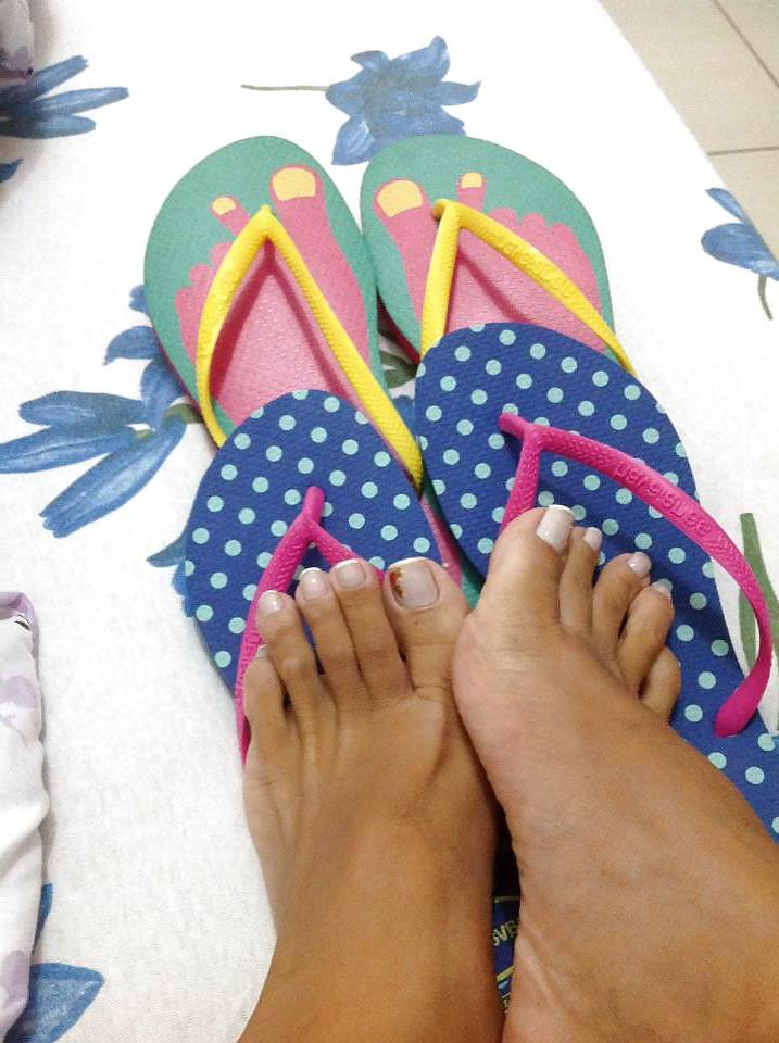 22P Havaianas Flip Flop Feet