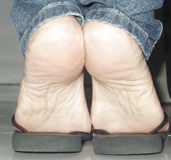 22P Havaianas Flip Flop Feet