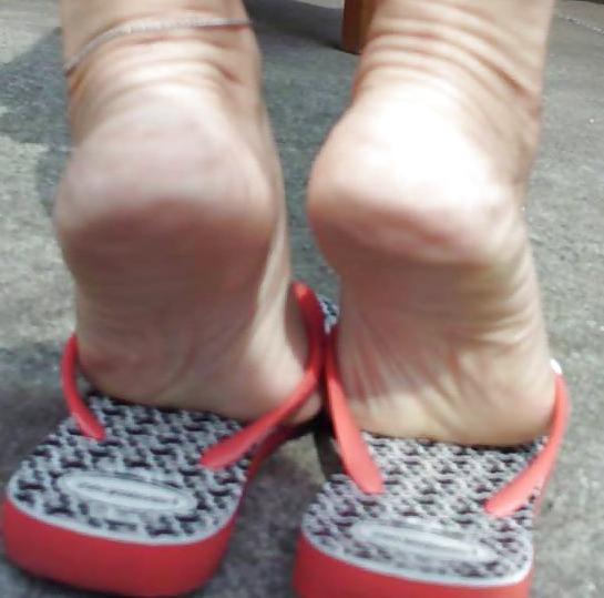 22P Havaianas Flip Flop Feet