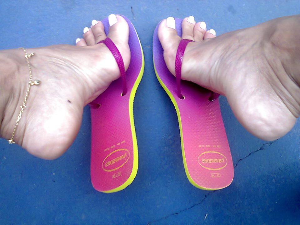 22P Havaianas Flip Flop Feet