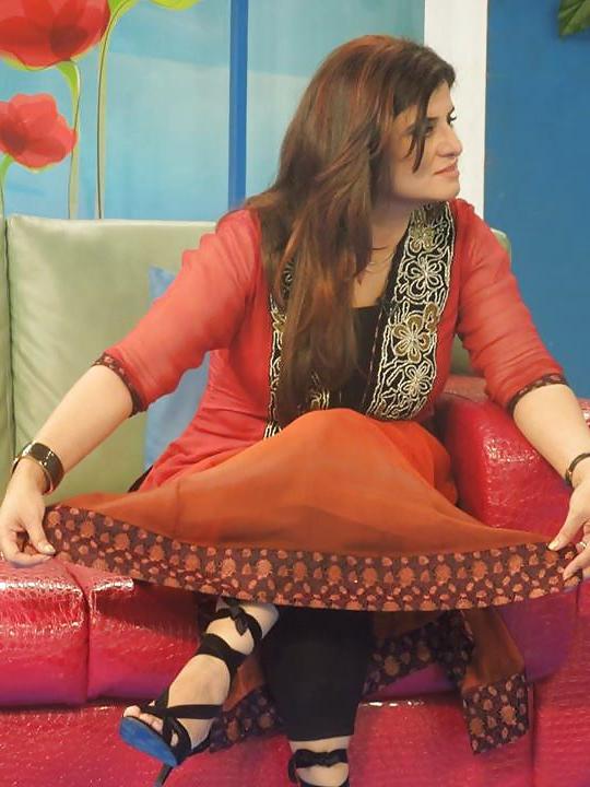 25P Paki Tv bitch Samiah khan