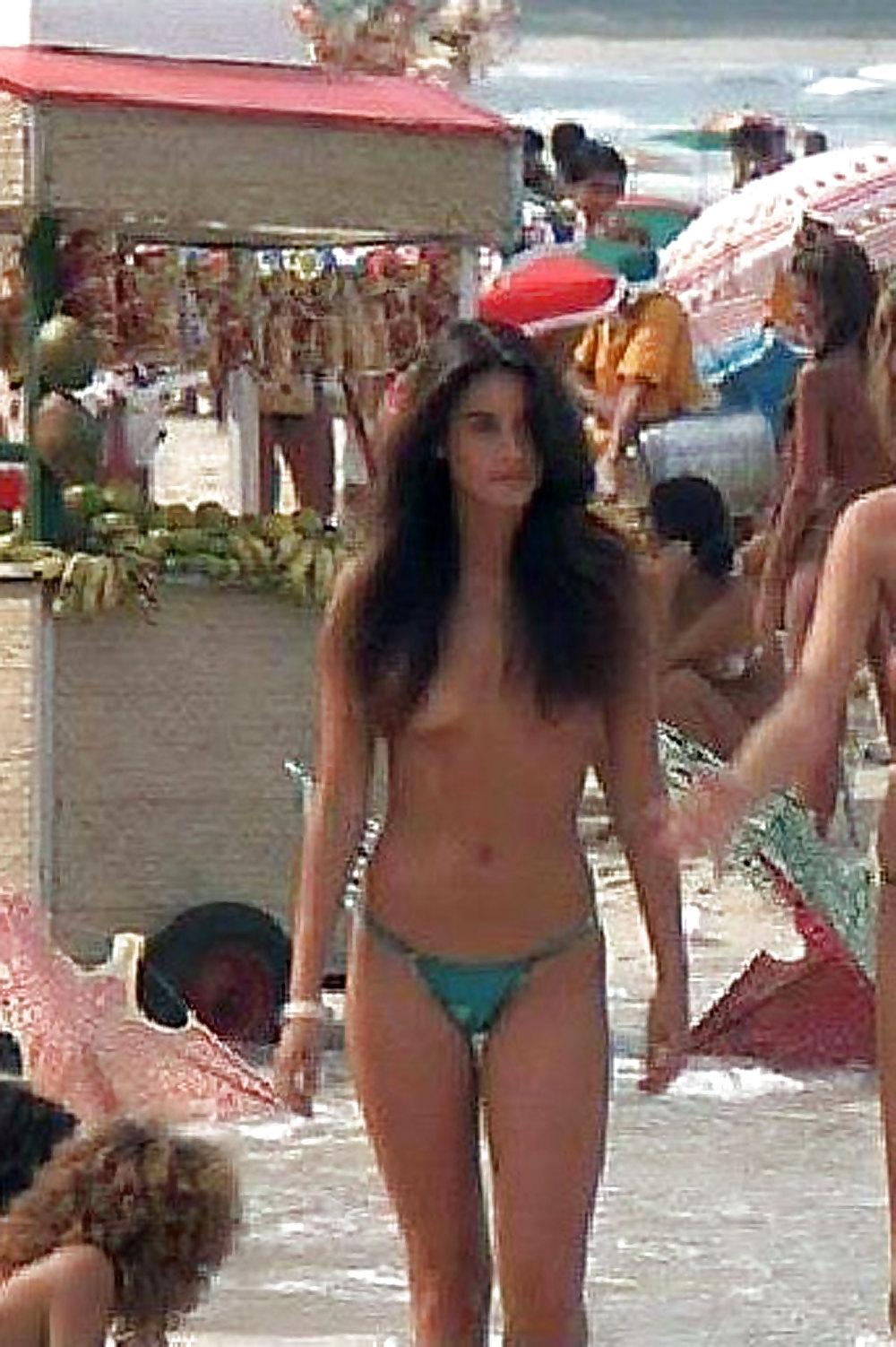 25P Female Celebs  - More randoms from the old HD