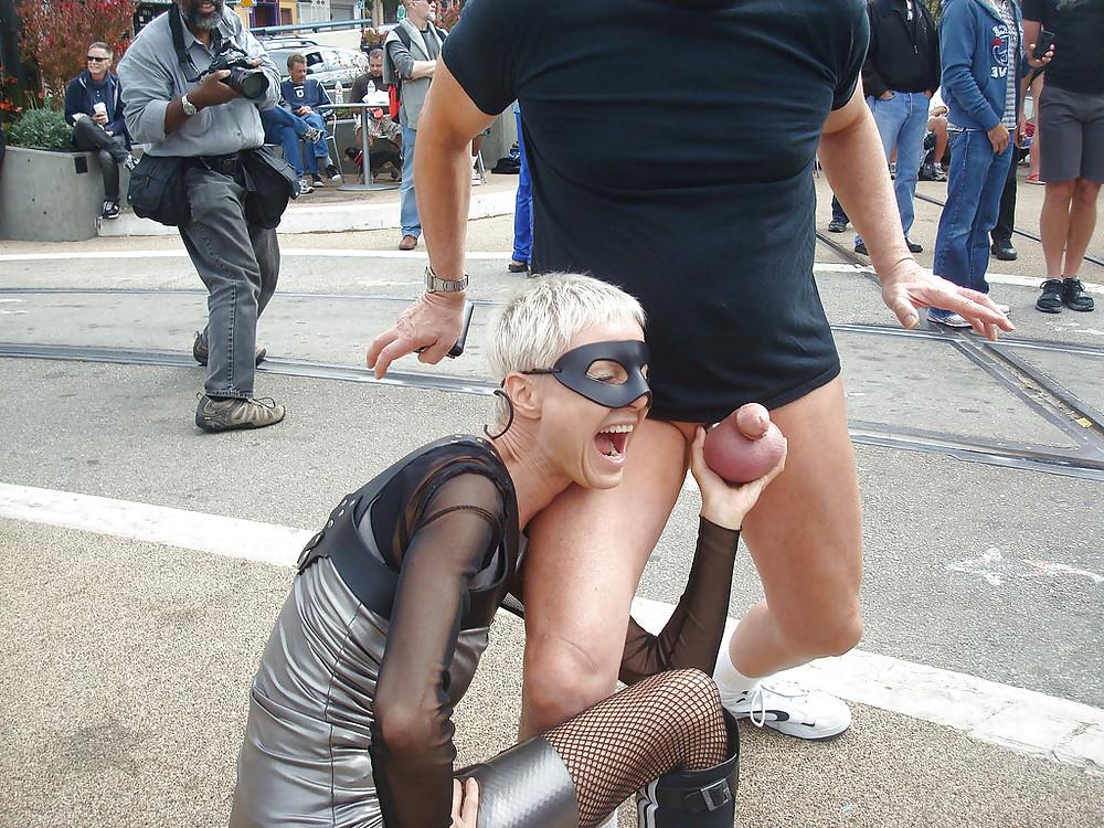 16P Weird amd funny CFNM in public