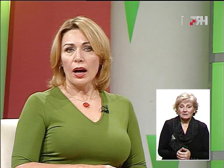 25P The MILF Queen