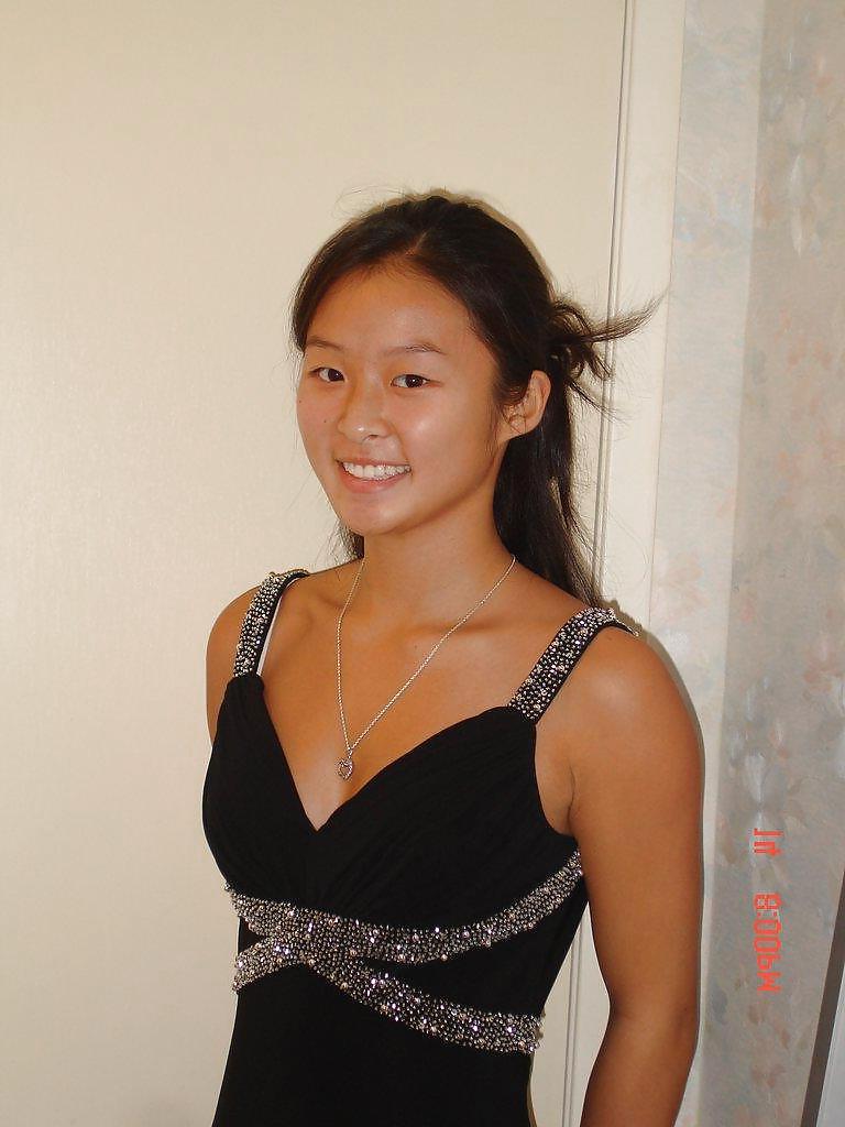 6P Hmong sexy topless