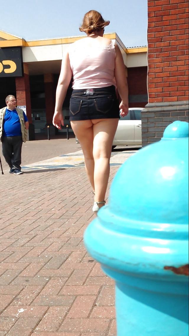 9P Chubby Mini Skirt in public