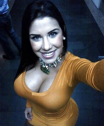 25P REAL MATURE & MILF LADIES & SLUTS