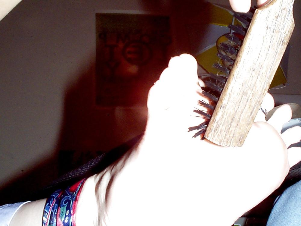 25P Ex's feet, posessed by demon. orgasm torturing succubus