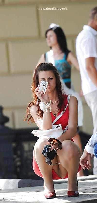 18P Amateurs flashing in public