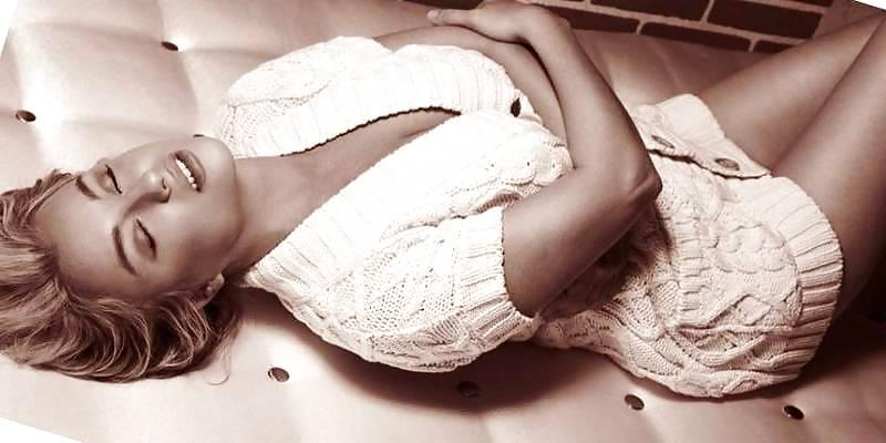 25P ROMANIAN MODEL TANIA BUDI