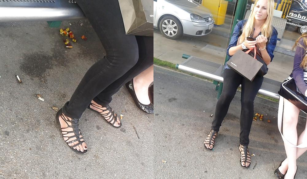 25P Candid Feet - Pix taken by me