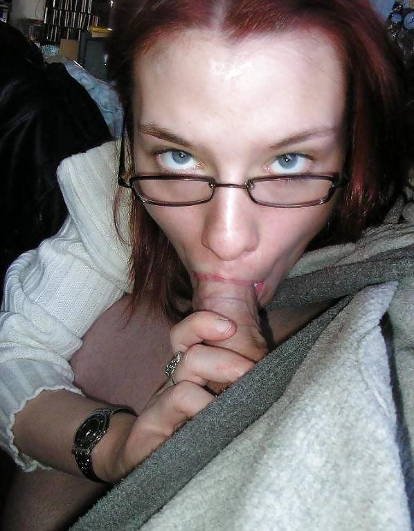 20P Women with glasses give blowjob 1.