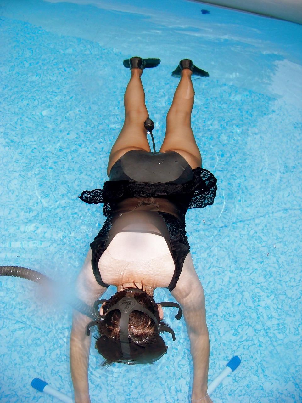 16P My wife with dildopanty underwater