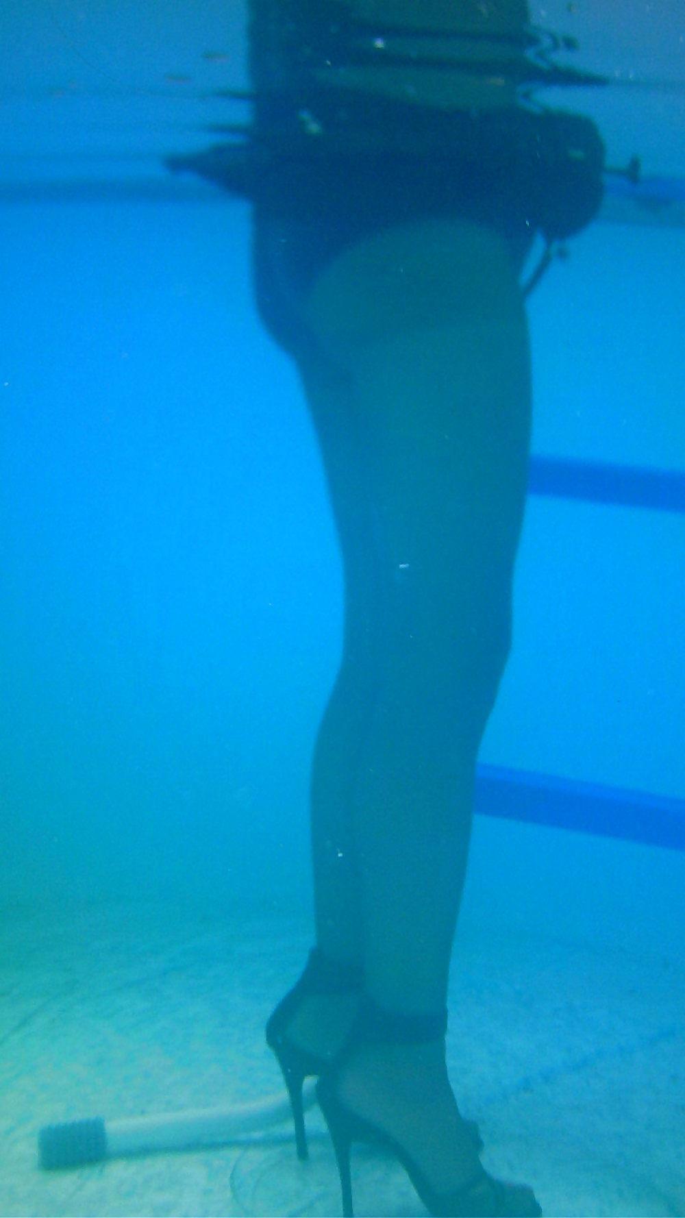 16P My wife with dildopanty underwater