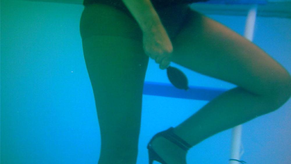 16P My wife with dildopanty underwater