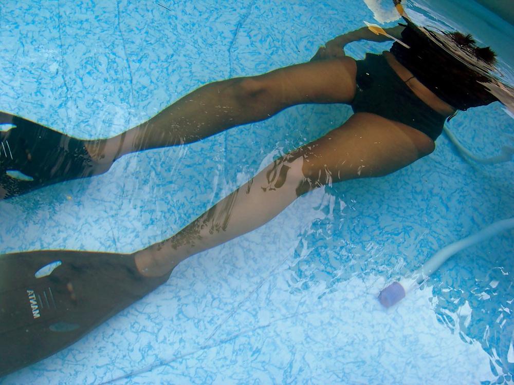 16P My wife with dildopanty underwater
