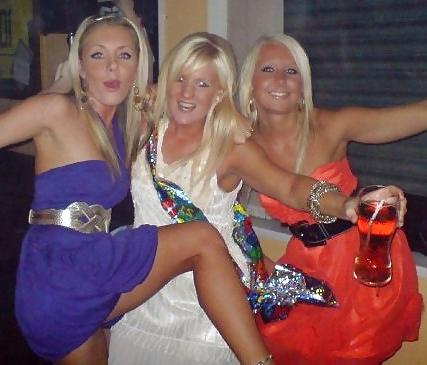 25P Spread 'em bitch! 13