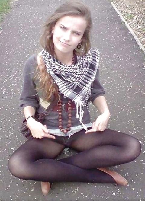 25P Spread 'em bitch! 15