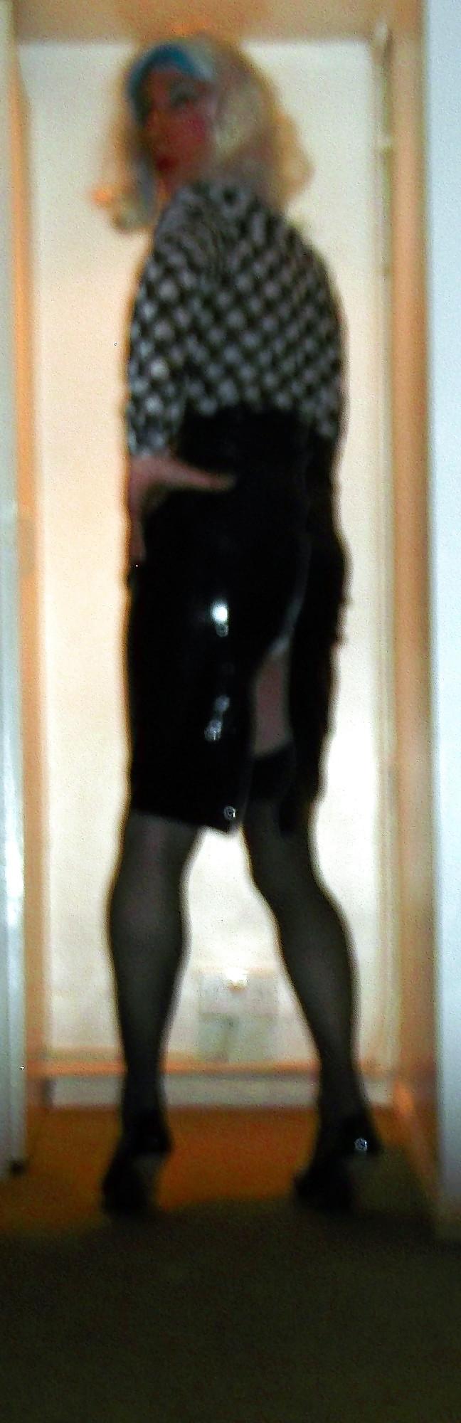 13P PVC SKIRT AND STOCKINGS