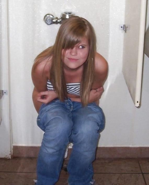 24P Toilet