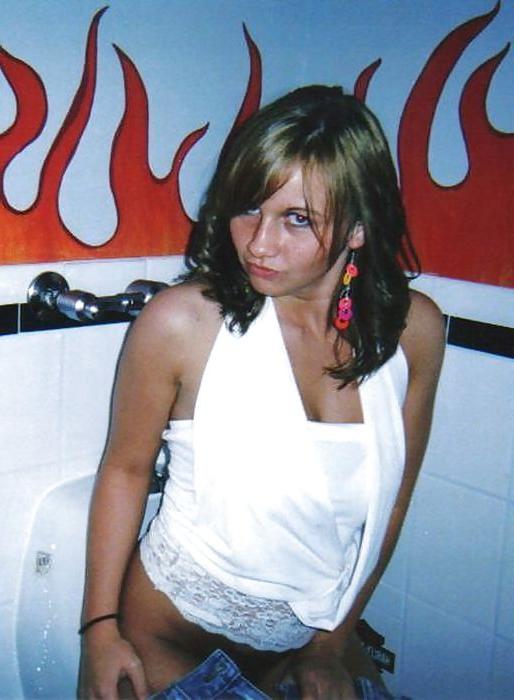 24P Toilet