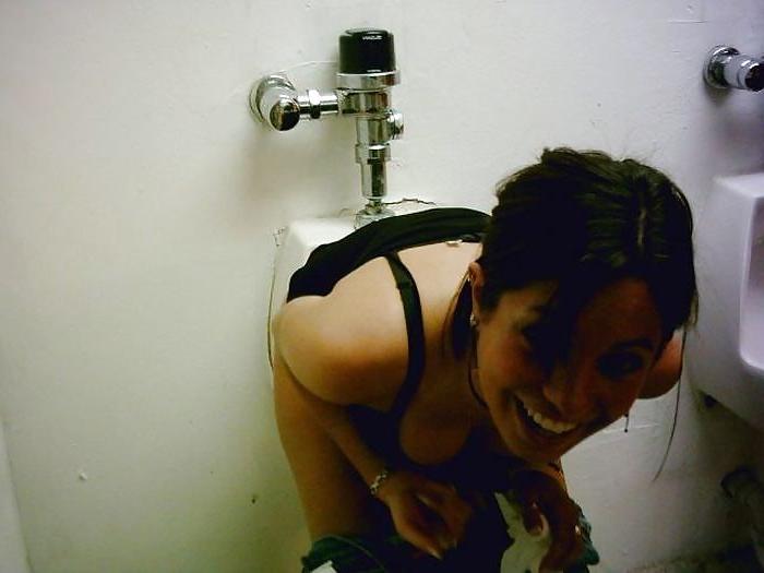 24P Toilet