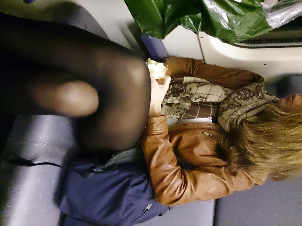 6P Sexy girl pantyhose on train