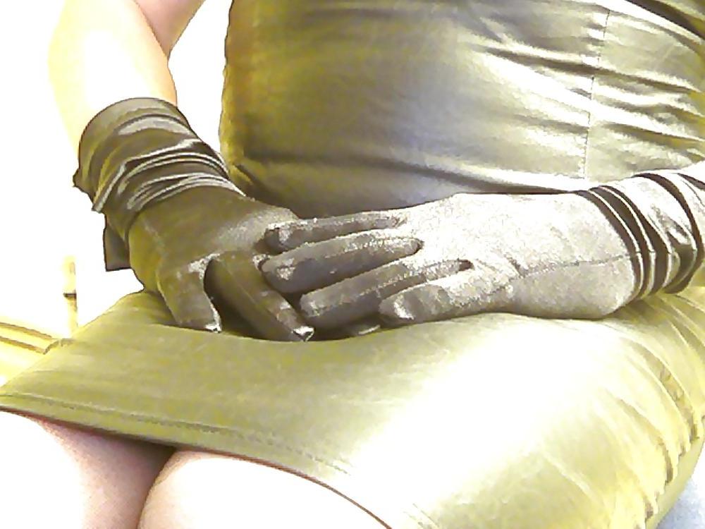17P Shoes & Gloves