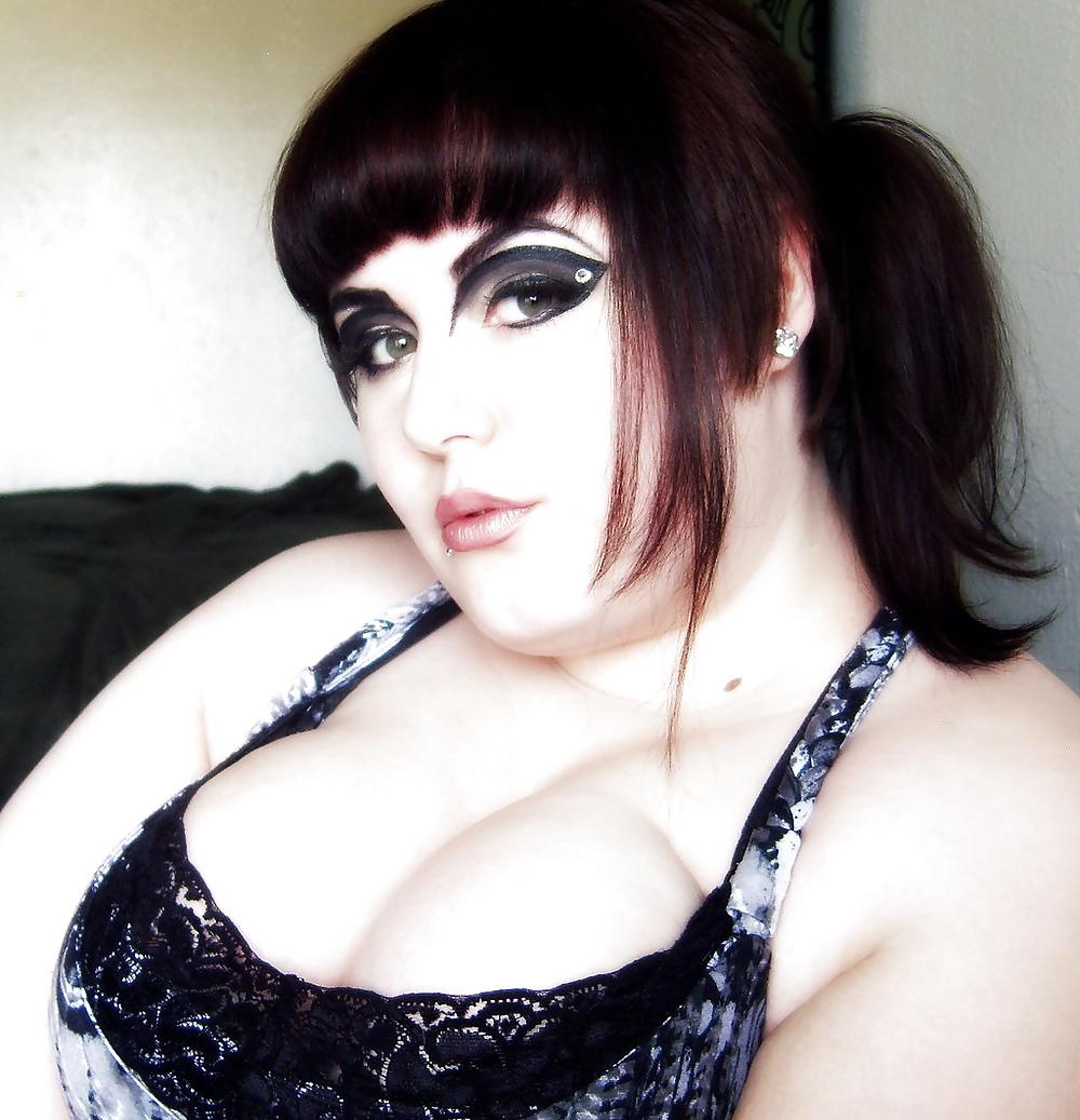 25P Sweet Hot BBW Goddess