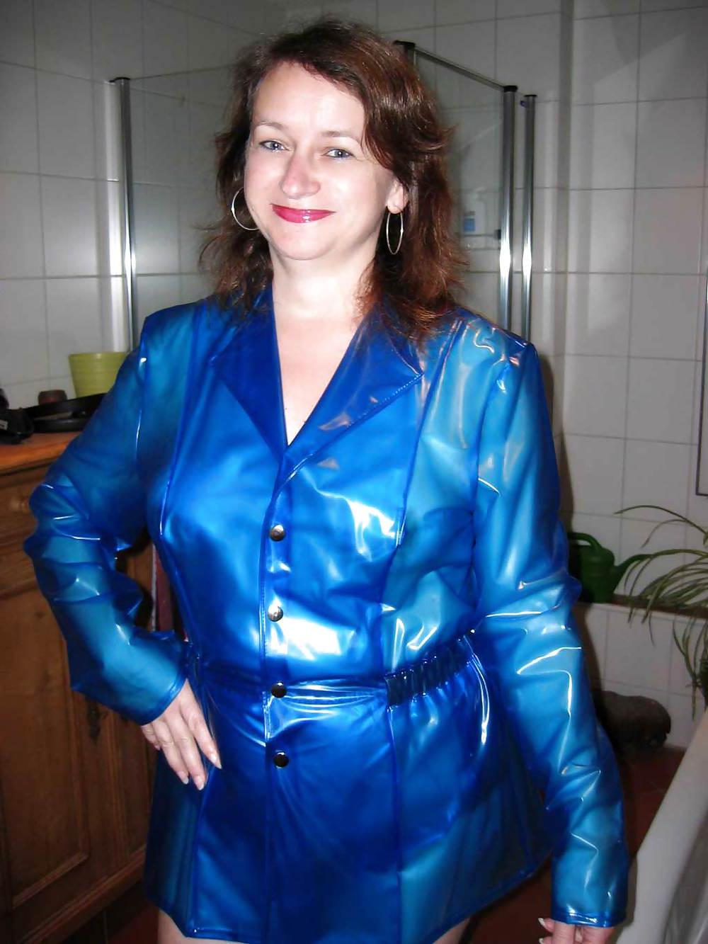 18P Wife in PVC Jacket and popper pants