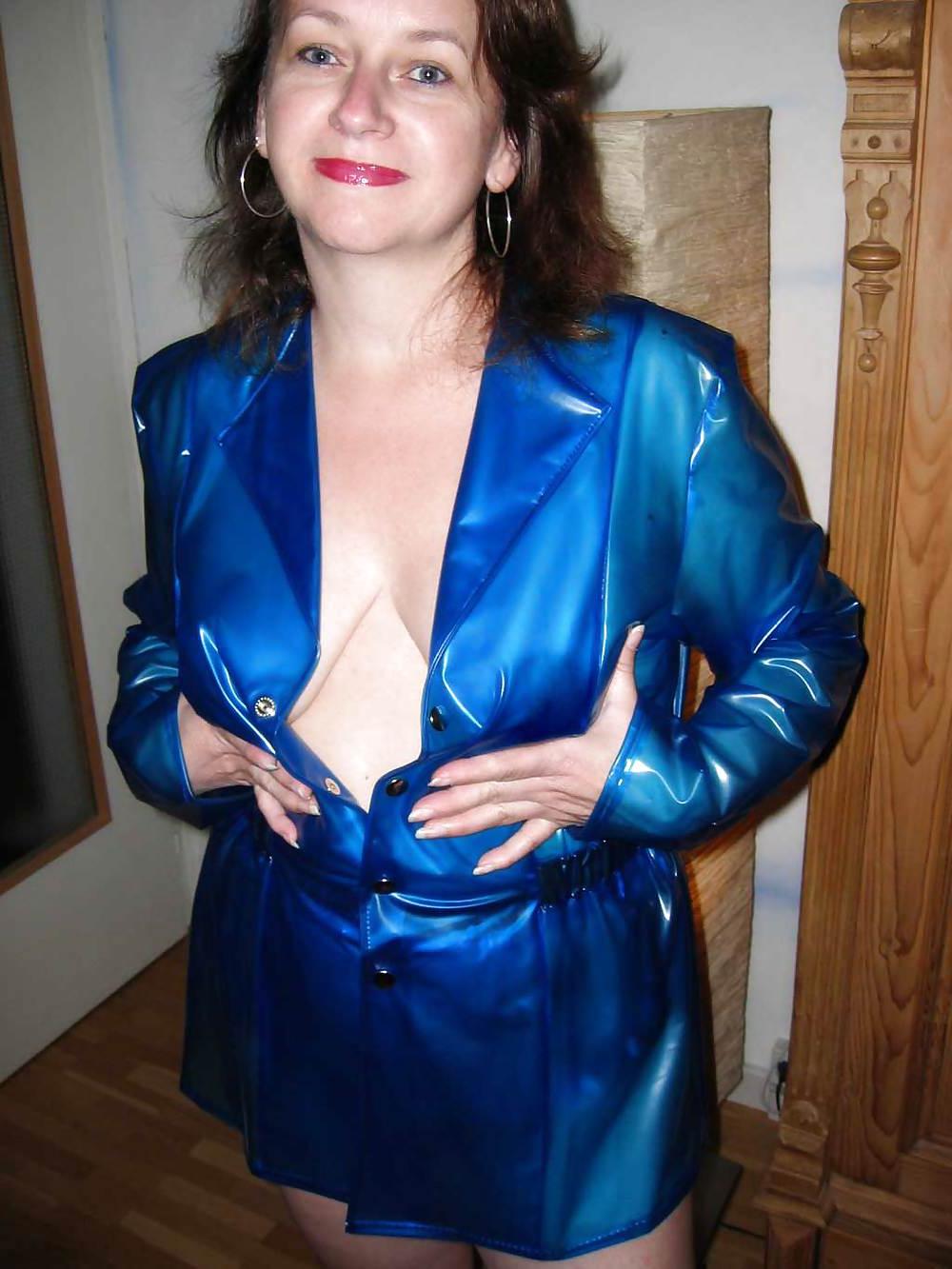 18P Wife in PVC Jacket and popper pants