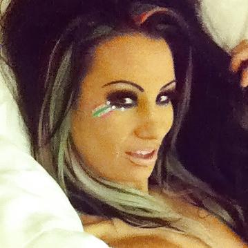 24P Simone DanaLustrous-Nasty Goddess