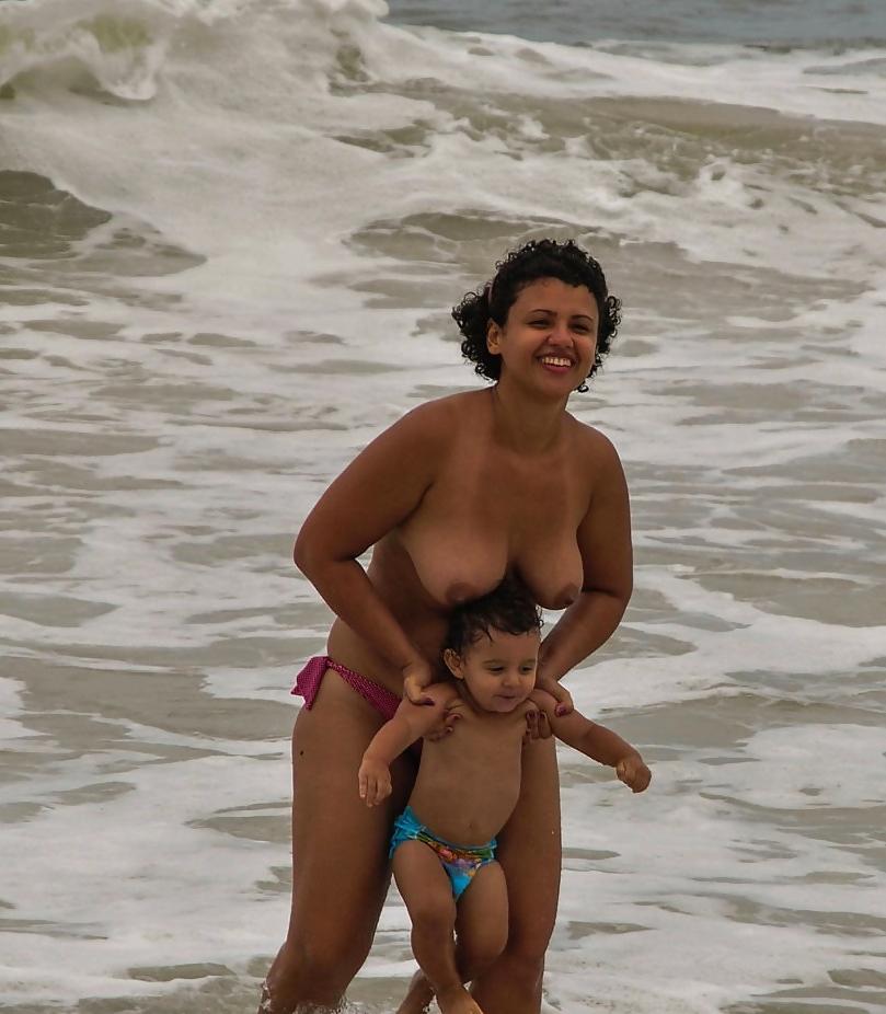 14P Topless event on Brazil