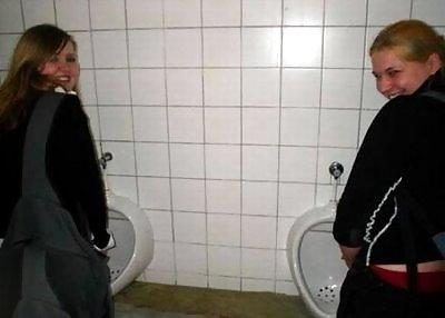25P Teens In Toilet