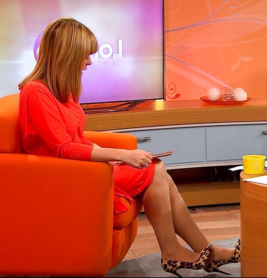 25P Sexy Legs, Heels & Nylons On British TV