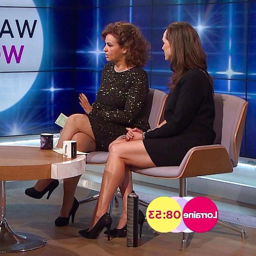 25P Sexy Legs, Heels & Nylons On British TV
