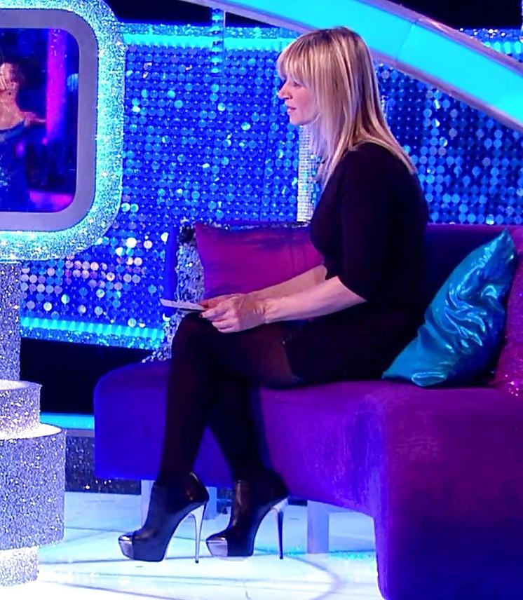 25P Sexy Legs, Heels & Nylons On British TV